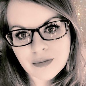 Meet your Posher, Candace